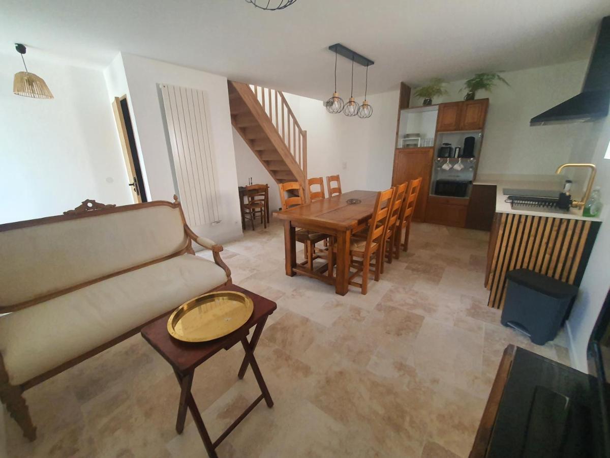 La Cle Des Champs Villa Videlles Екстериор снимка